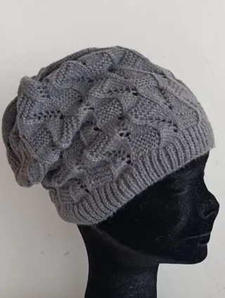 Berretto donna elegante in maglia grigio tg Unica