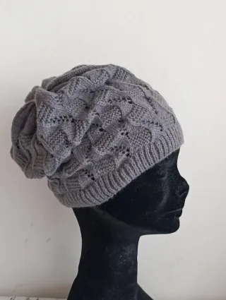Berretto donna elegante in maglia grigio tg Unica