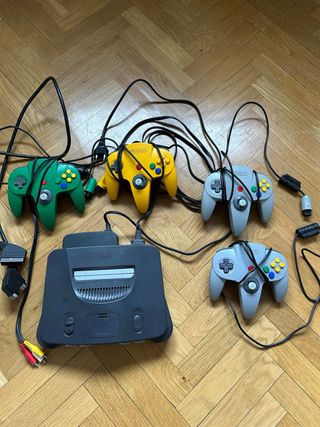 Nintendo 64 Original + 4 Controller