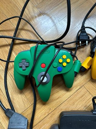 Nintendo 64 Original + 4 Controller