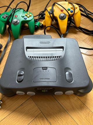 Nintendo 64 Original + 4 Controller