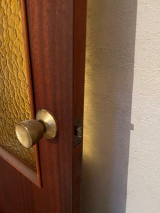 Puerta doble madera y cristal con marco