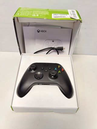 Mando Xbox one con caja