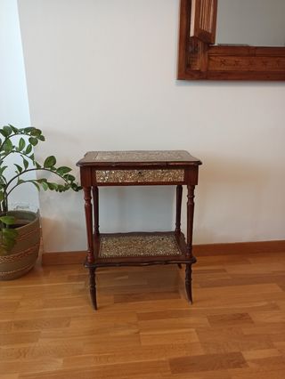 Tocador de madera y Nácar