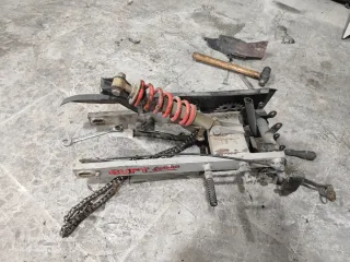 Amortiguador y basculante moto puch