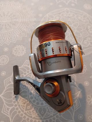 Cañas y carretes de pesca