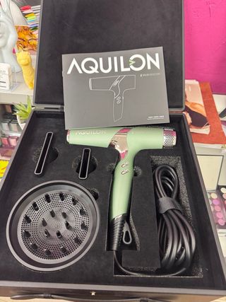 Secador de pelo Aquilon nuevo
