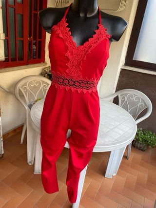 Tuta elegante rossa