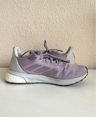 Zapatillas Adidas Astrarun Moradas y Blancas
