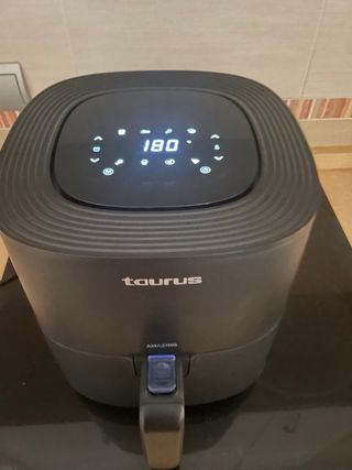 Freidora de aire Taurus Amazing 5.5L