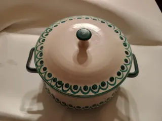 Elegante zuppiera in ceramica
