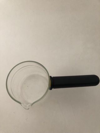 Jarra medidora de vidrio para café