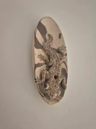 Porta inciensos de cerámica con lagarto