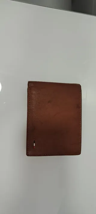 Billetera de piel para caballero