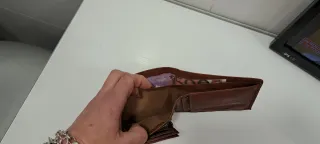 Billetera de piel para caballero