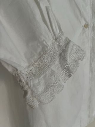 Blusa blanca delicada talla M