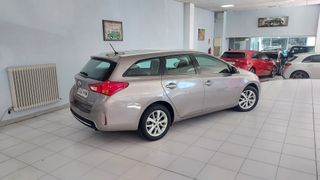 Toyota Auris 2014