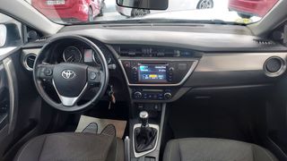 Toyota Auris 2014