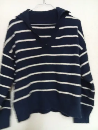 Jersey rayas azul y blanco y otro negro