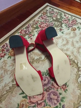 Sandalias terciopelo rojas