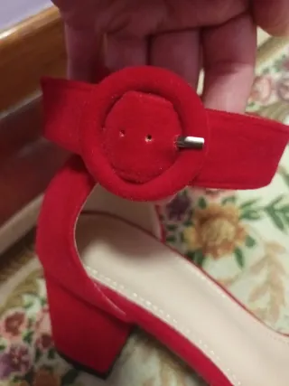 Sandalias terciopelo rojas