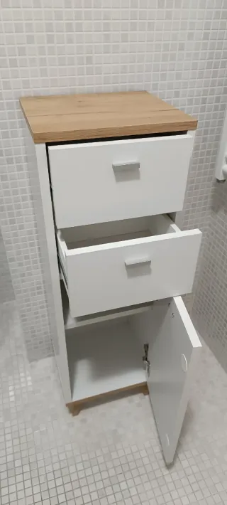Armario baño blanco y madera