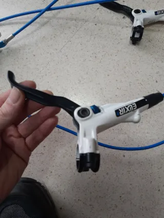 Juego Frenos Avid Elixir R.ojo para reparar