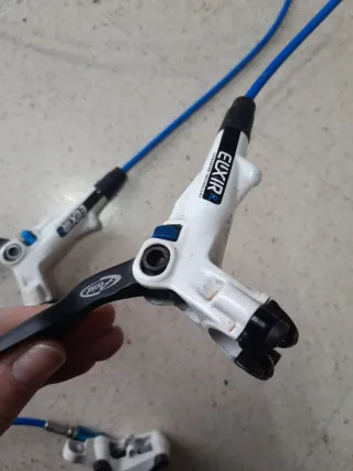 Juego Frenos Avid Elixir R.ojo para reparar