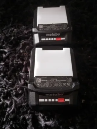 2 Baterías Metabo 4Ah + Cargador ASC55