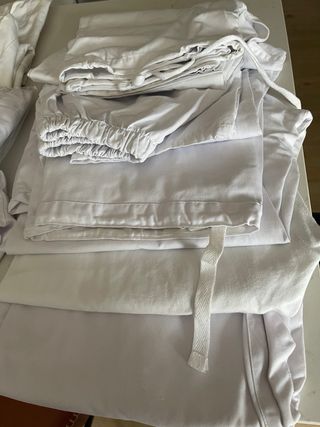 Lote Ropa Laboral Blanca M: Pantalones y Casacas