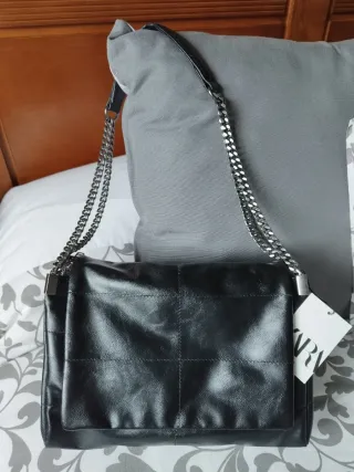 Bolso negro Zara