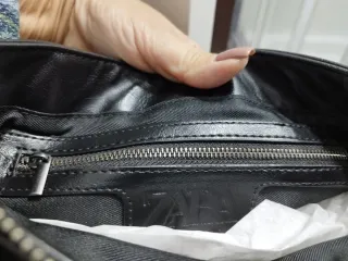 Bolso negro Zara