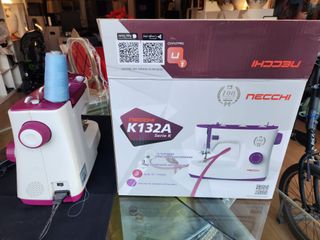 Máquina de Coser Necchi K132A