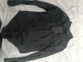 Maillot negro manga larga