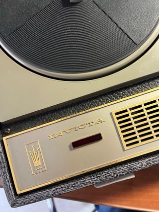 Tocadiscos Retro Invicta Gris, Negro y Dorado