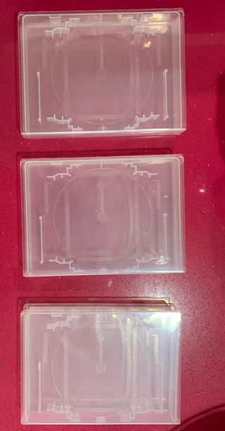 3 Cajas para guardar juegos de varias consolas