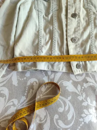 Cazadora vaquera Hollister beige mujer