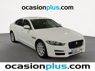 Jaguar XE 2.0 Diesel Pure RWD Auto 132 kW (180 CV)