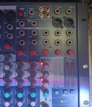 Mesa de Mezclas Soundcraft EFX 12