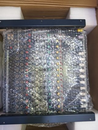 Mesa de Mezclas Soundcraft EFX 12
