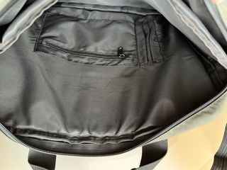 Maletín Fila negro para portátil. Sin usar.