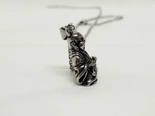 Collar Buda macizo de Acero inoxidable quirúrgico.