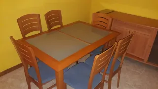 Mesa de comedor extensible con 6 sillas