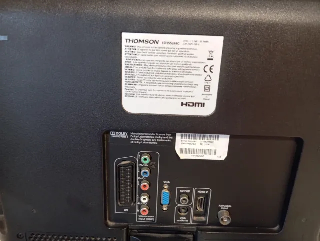 Televisor Thomson pequeño