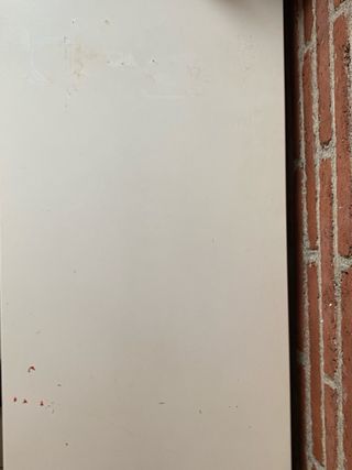 Mueble TV metal blanco.