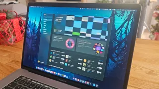 MacBook Pro 15,4 16GB RAM 512gb Disco