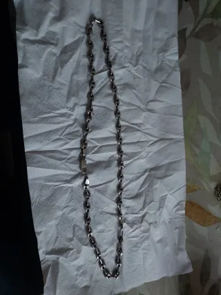 Cadena de plata.50 cm.por 5 cm.