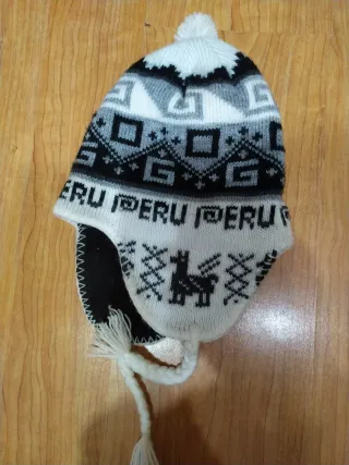 Gorro de lana tejido PERU