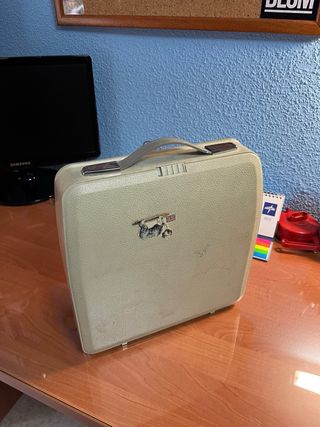 Máquina de escribir Hermes Baby maletín color gris