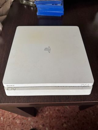 Consola PS4 Slim Blanca